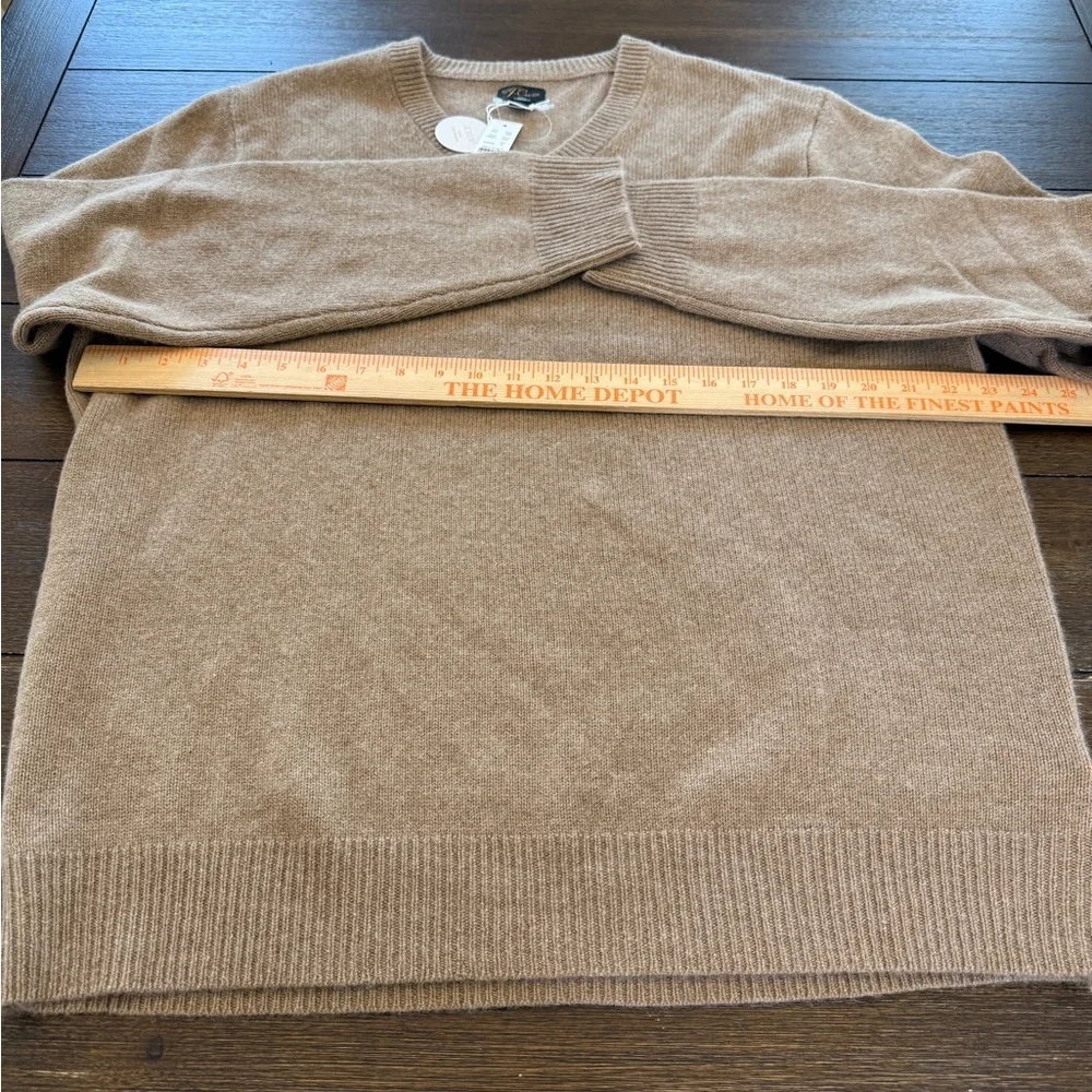 J. Crew Relaxed midweight cashmere V-neck sweater XL - Picture 8 of 12